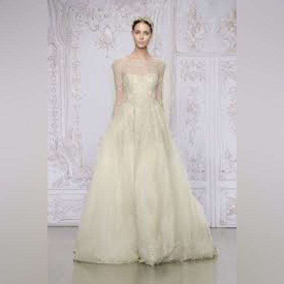 MONIQUE LHULLIER PLATINUM | Elizabeth | Spring 2015 | Ballgown wedding dress - Picture 9 of 16